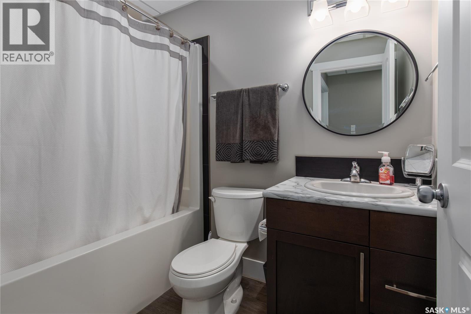 1021 Vaughan Street W, Moose Jaw, Saskatchewan  S6H 5P1 - Photo 45 - SK028074