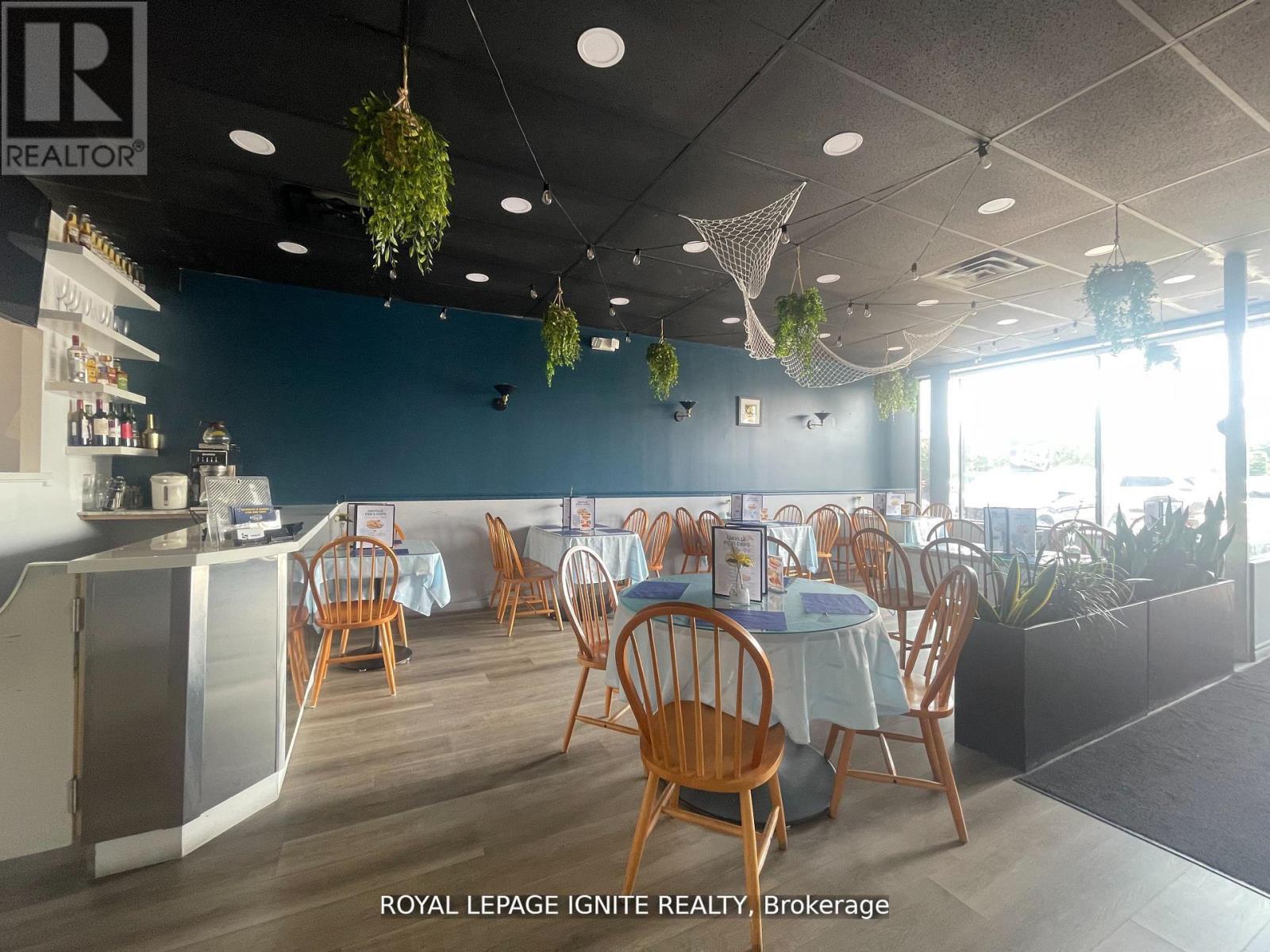 15 - 1395 Abbeywood Road, Oakville, Ontario  L6M 3B2 - Photo 3 - W12766214