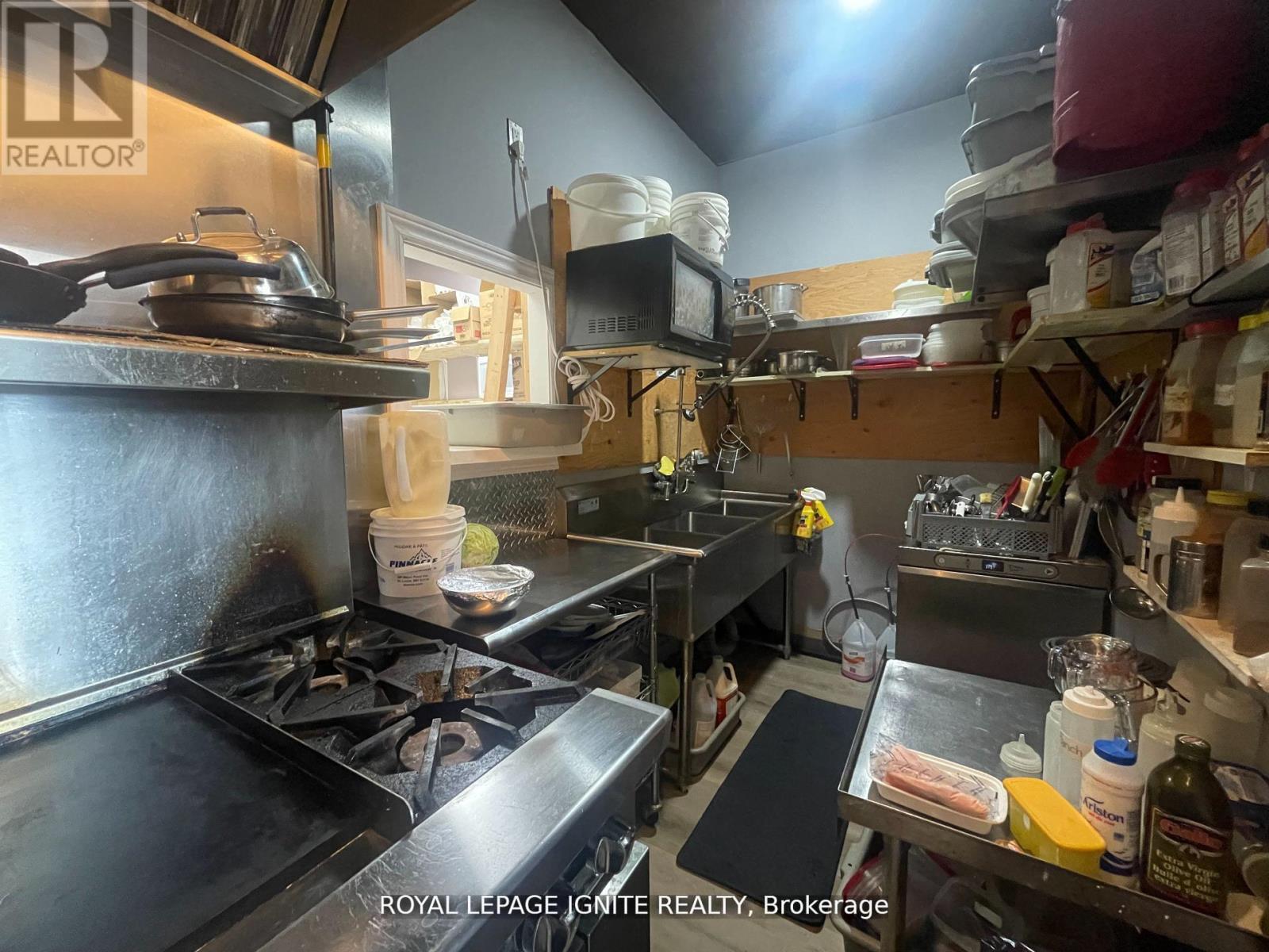 15 - 1395 Abbeywood Road, Oakville, Ontario  L6M 3B2 - Photo 8 - W12766214