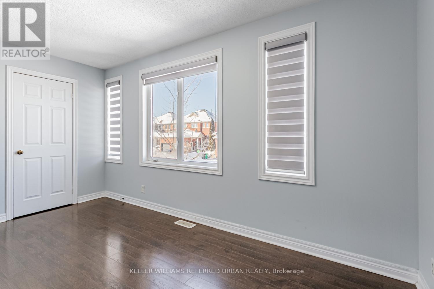 39 Summerdale Crescent, Brampton, Ontario  L6X 4V9 - Photo 17 - W12766264