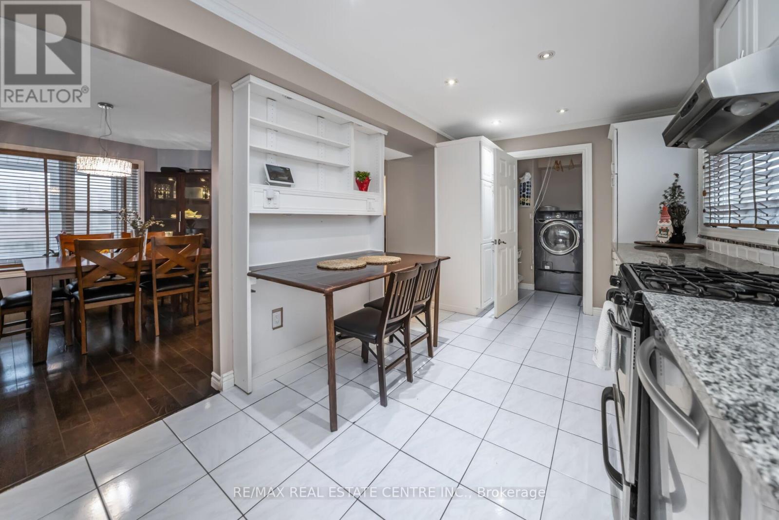 50 Lacewood Crescent, Brampton, Ontario  L6S 3K4 - Photo 19 - W12766272