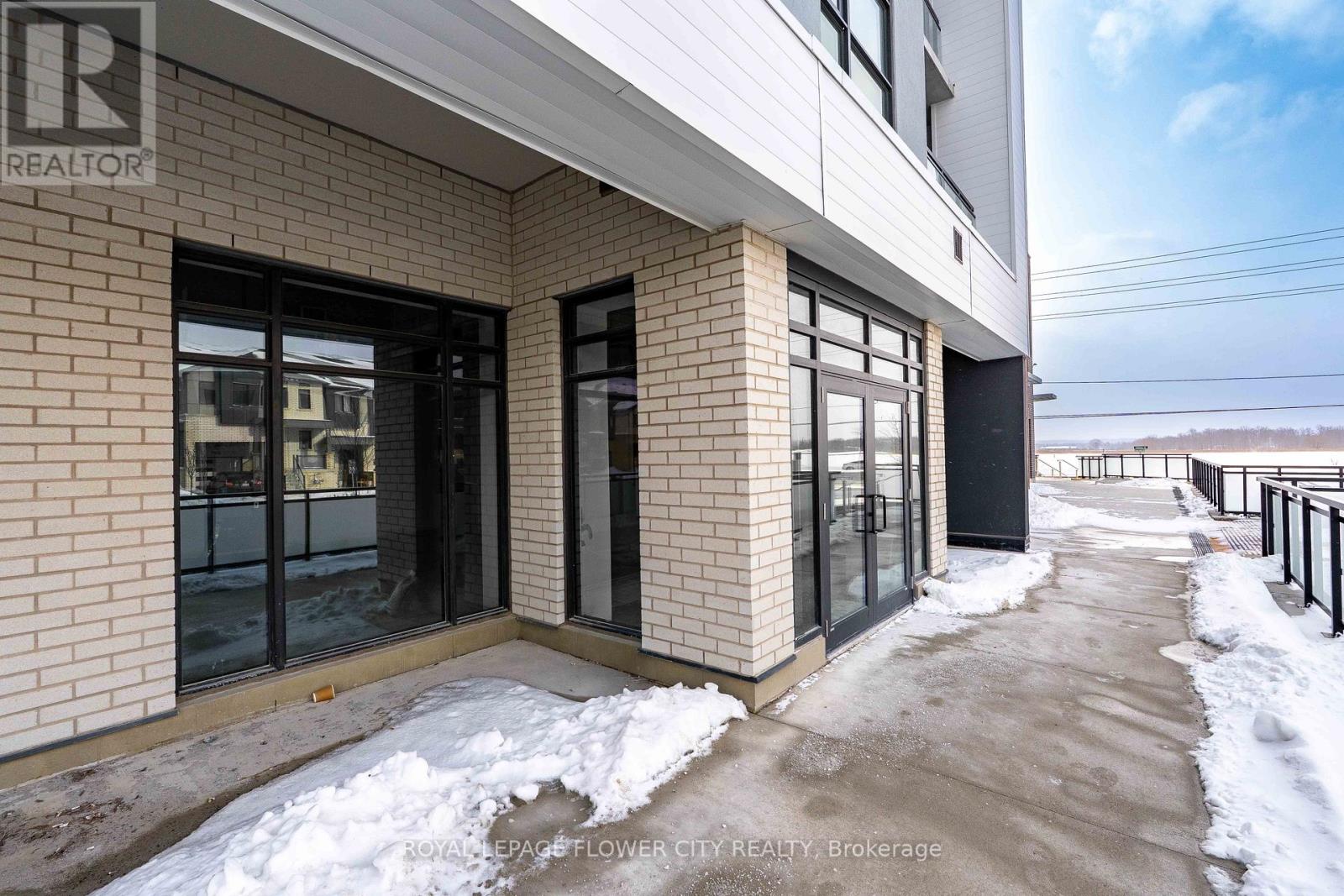 40 - 490 Gordon Krantz Avenue, Milton, Ontario  L9T 2X5 - Photo 2 - W12766274