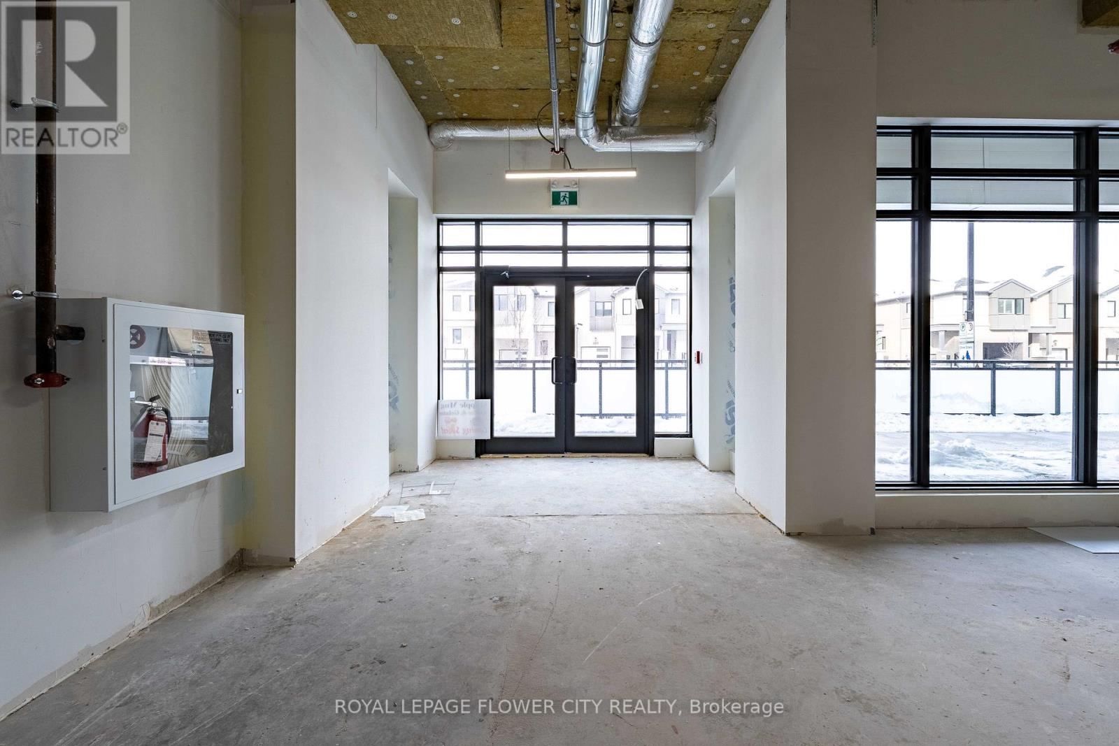 40 - 490 Gordon Krantz Avenue, Milton, Ontario  L9T 2X5 - Photo 5 - W12766274