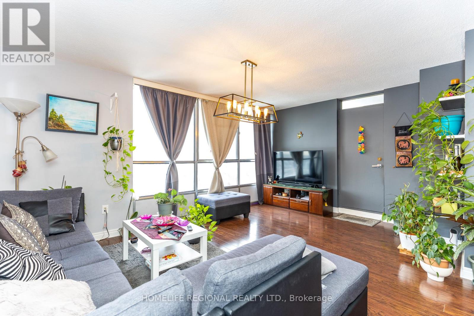 Ph14-2414 - 10 Martha Eaton Way N, Toronto, Ontario  M6M 5B3 - Photo 6 - W12766306