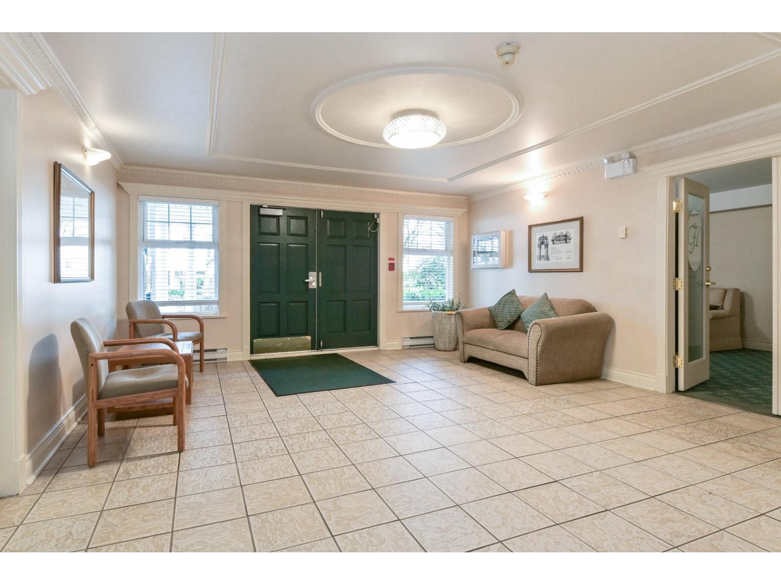 107 16065 83 Avenue, Surrey, British Columbia  V4N 0N2 - Photo 4 - R3087310