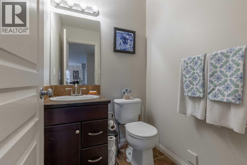 420 Silkstone Crescent W, Lethbridge, Alberta  T1J 2G3 - Photo 6 - A2280765