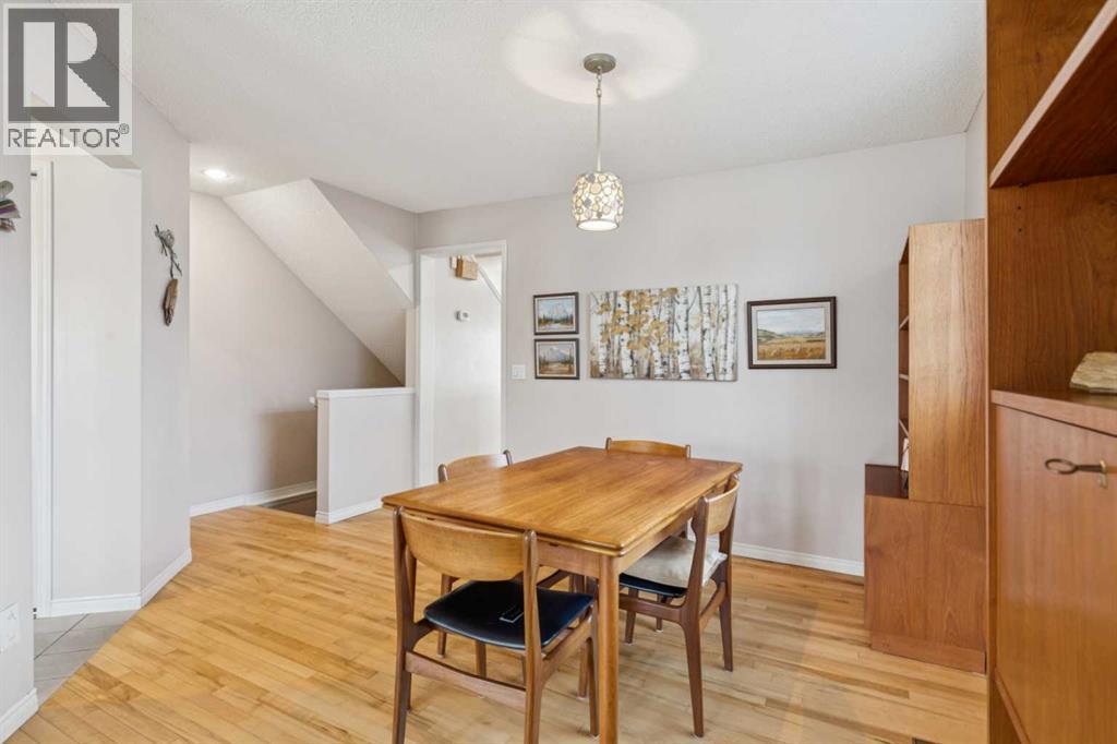 2609 27 Street Sw, Calgary, Alberta  T3E 2G4 - Photo 7 - A2282925