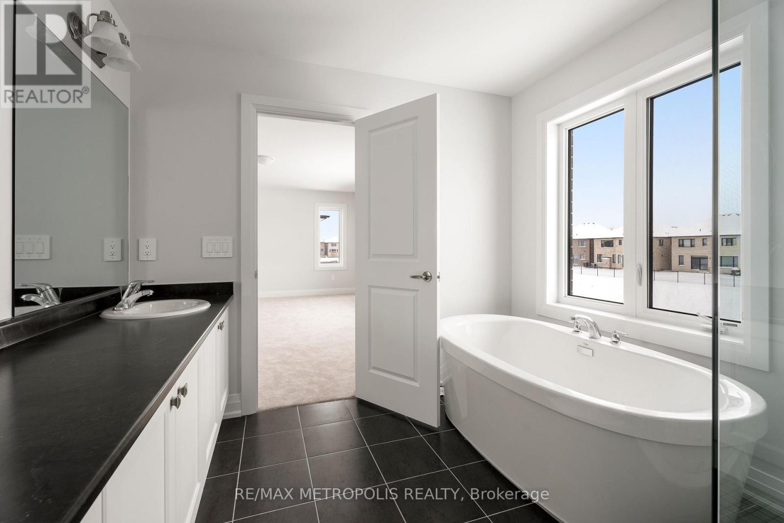 31 Walters Street, Kawartha Lakes, Ontario  K9V 0S2 - Photo 21 - X12766202