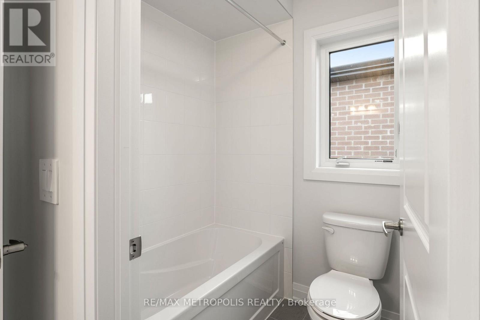 31 Walters Street, Kawartha Lakes, Ontario  K9V 0S2 - Photo 26 - X12766202