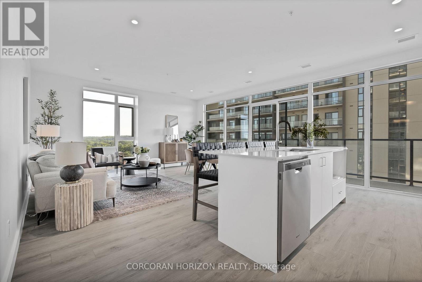 1702 - 50 Grand Avenue S, Cambridge, Ontario  N1S 2L8 - Photo 3 - X12766218