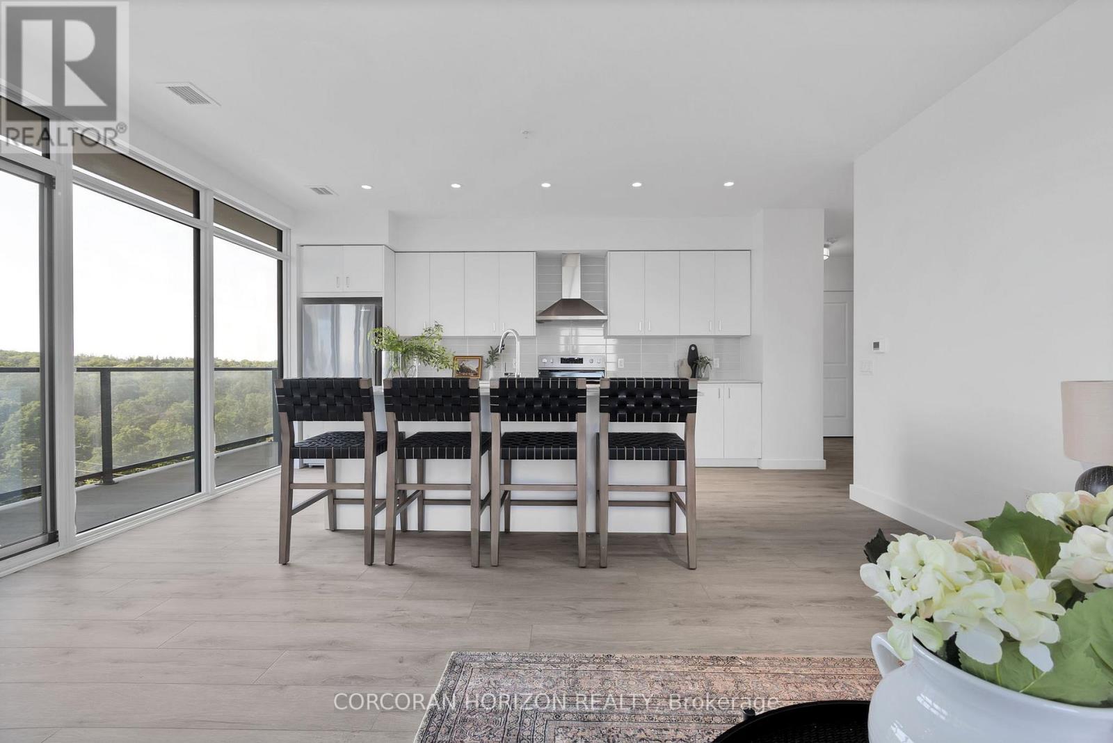 1702 - 50 Grand Avenue S, Cambridge, Ontario  N1S 2L8 - Photo 6 - X12766218