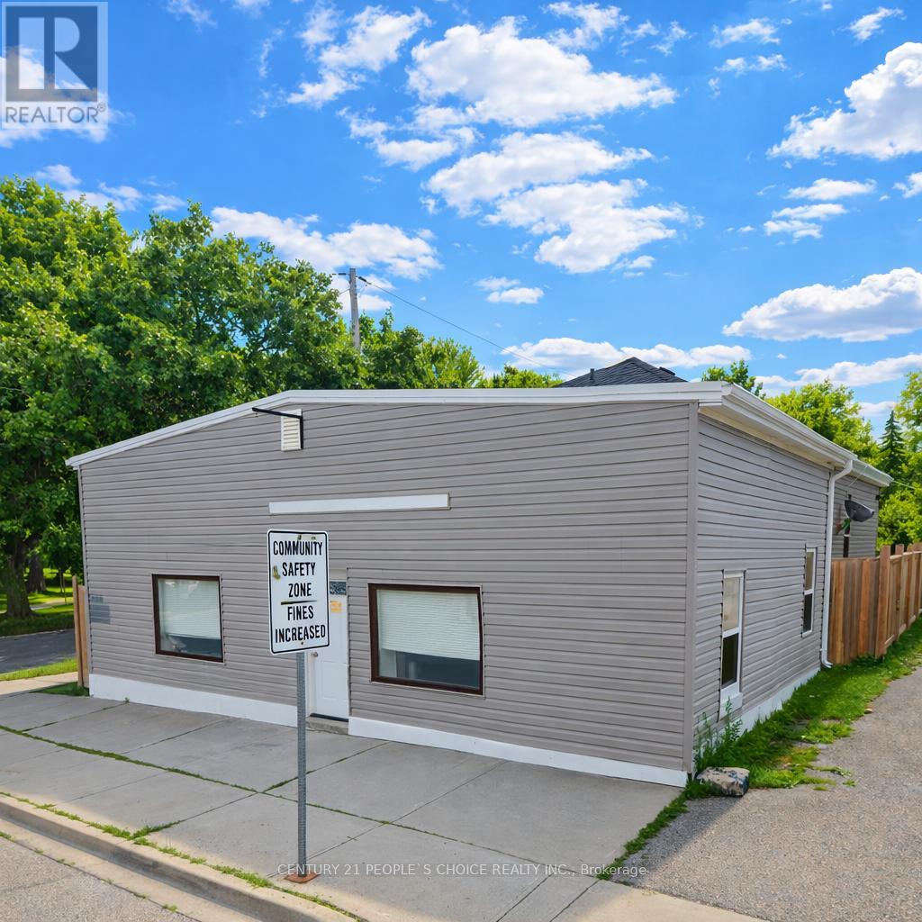 273 THOMPSON ROAD, London South, Ontario