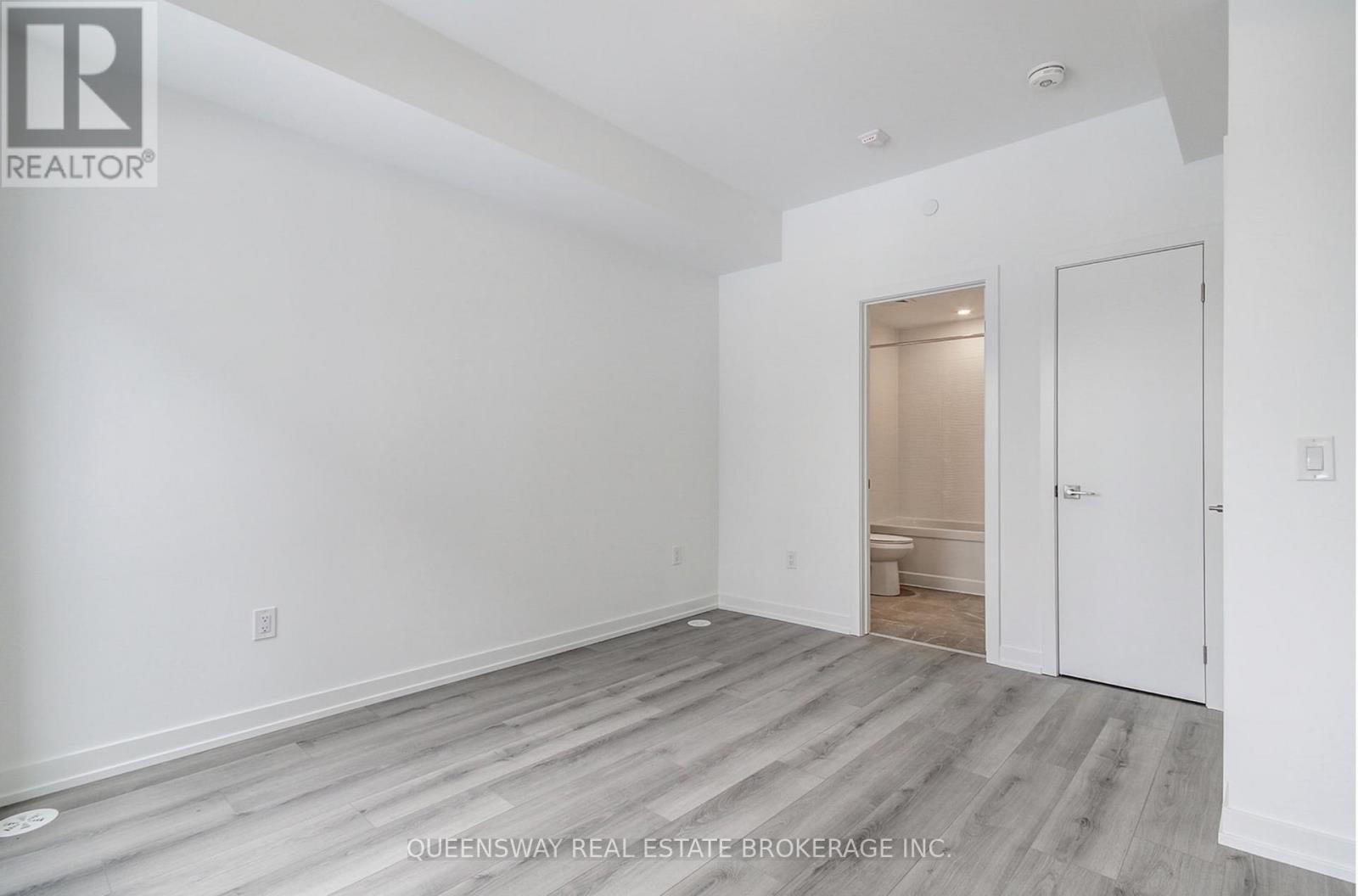 3079 Pharmacy Avenue, Toronto, Ontario  M1T 1H8 - Photo 17 - E12752494