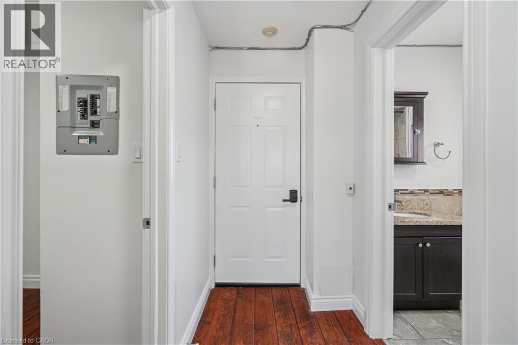 1 Elgin Street N Unit# 4, Acton, Ontario  L7J 2B2 - Photo 7 - 40803398