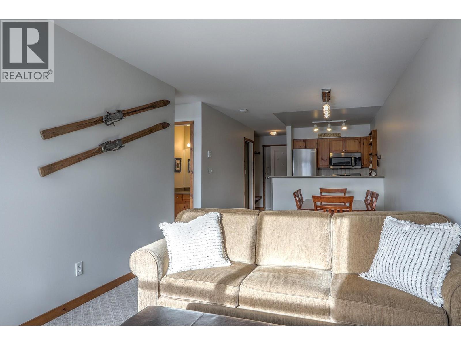 9802 Silver Star Road Unit# 306, Silver Star, British Columbia  V1B 3W9 - Photo 11 - 10374481