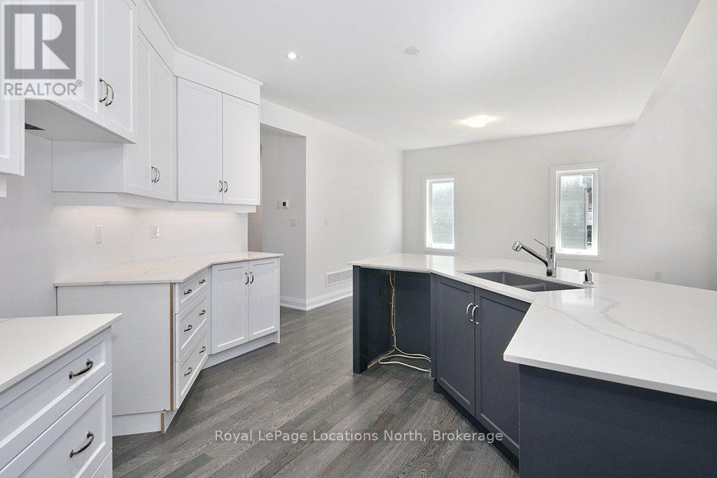 124 Beacon Drive, Blue Mountains, Ontario  N0H 2P0 - Photo 12 - X12766418