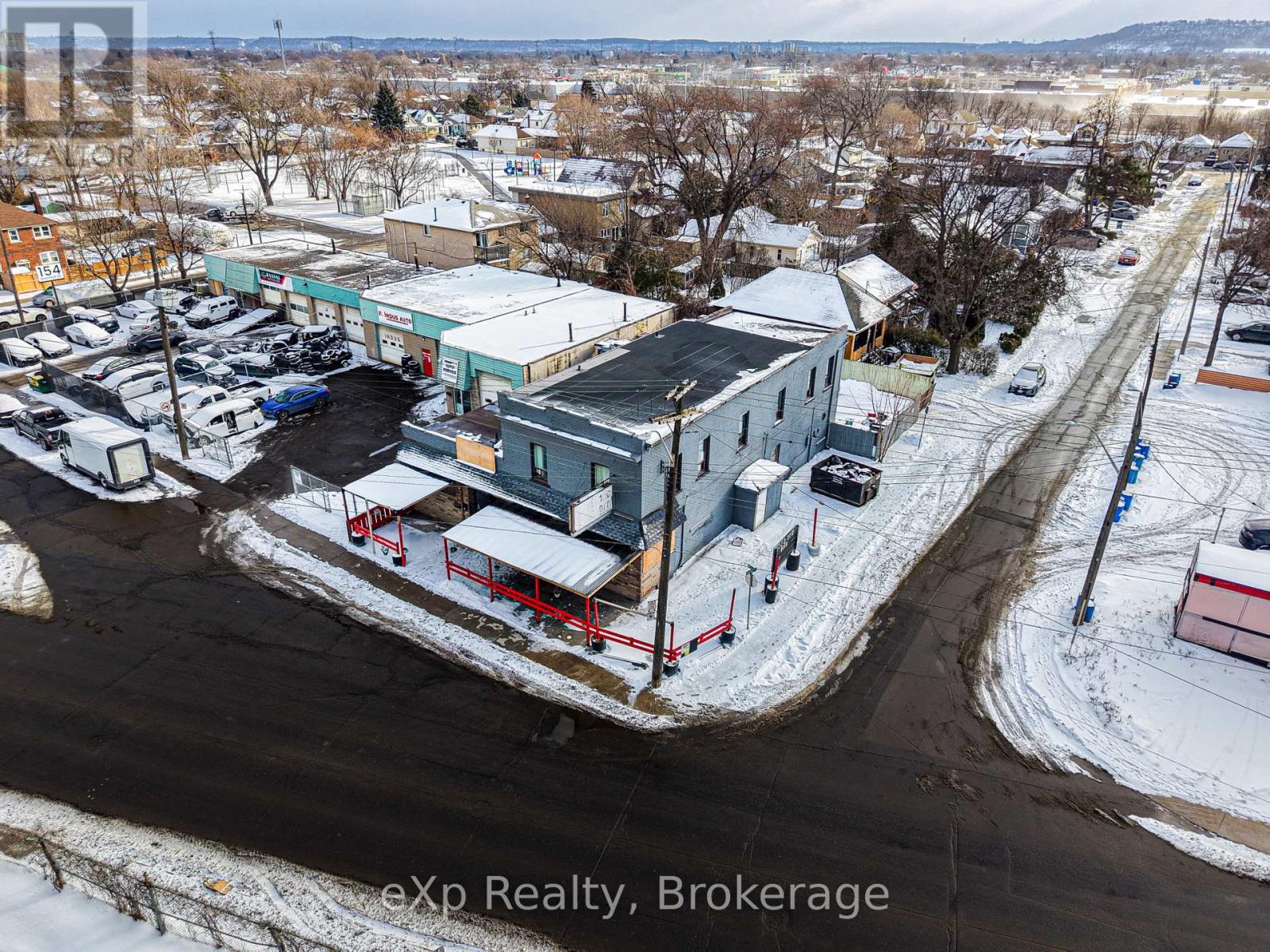 152 Grenfell Street, Hamilton (Industrial Sector), Ontario  L8H 3J2 - Photo 5 - X12766432