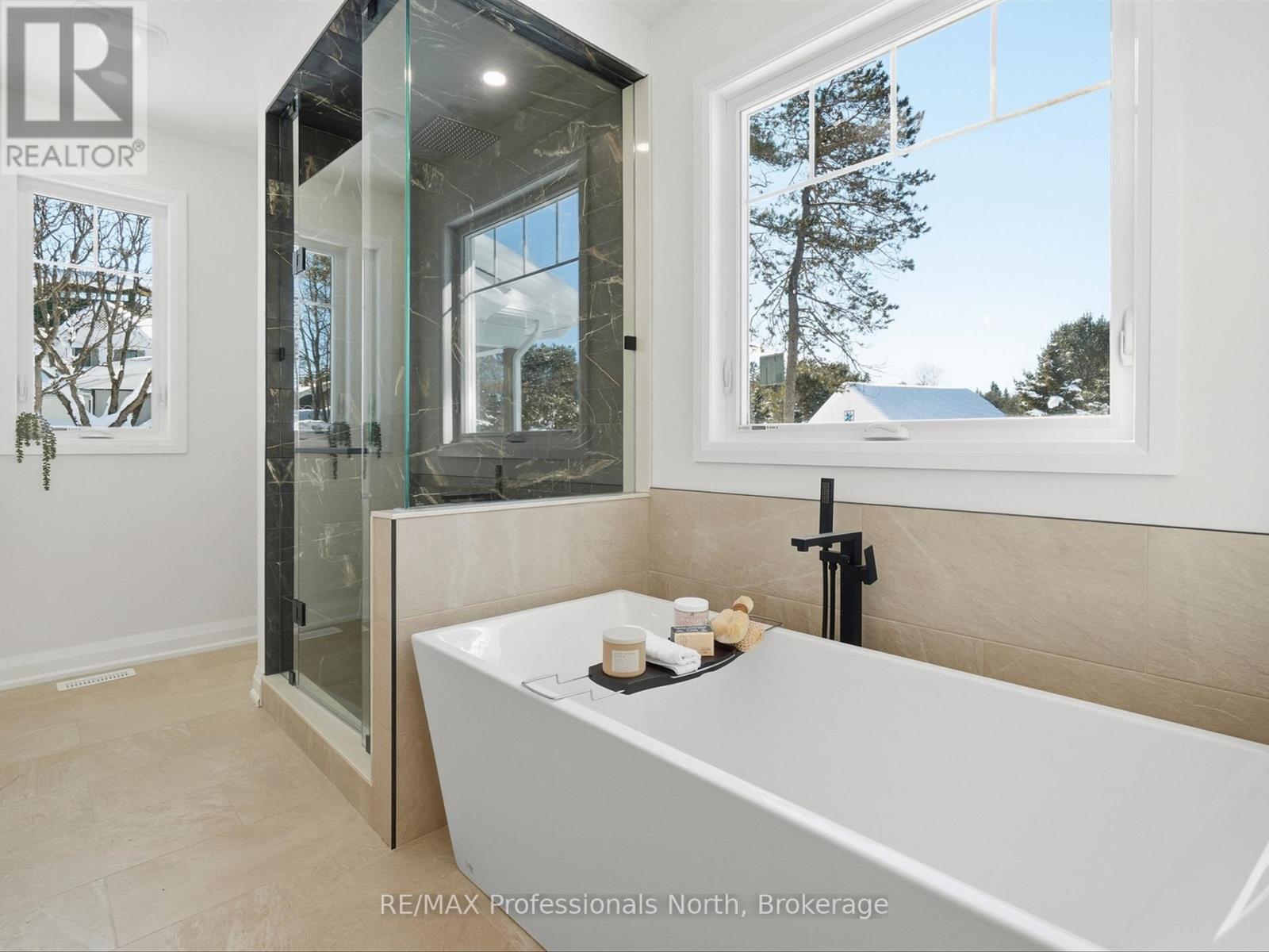 11 Clarkes Lane, Huntsville, Ontario  P0B 1M0 - Photo 31 - X12766480