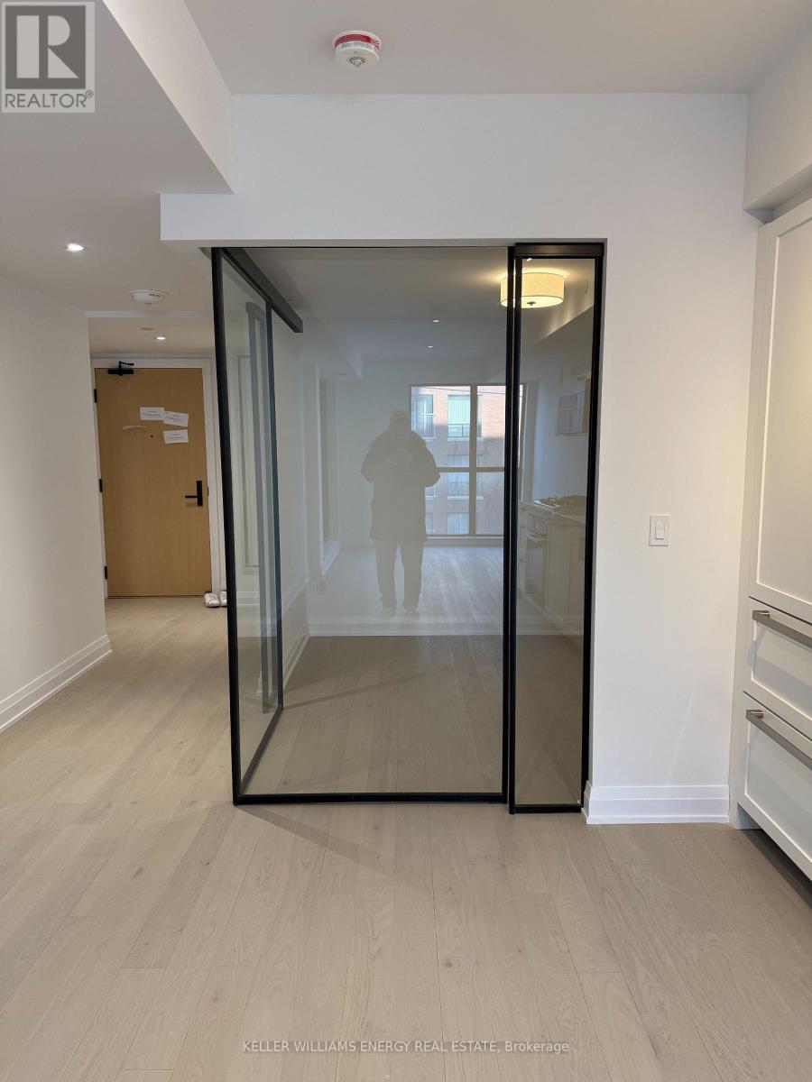 308 - 505 Glencairn Avenue, Toronto (Englemount-Lawrence), Ontario  M6B 0B2 - Photo 11 - C12766378