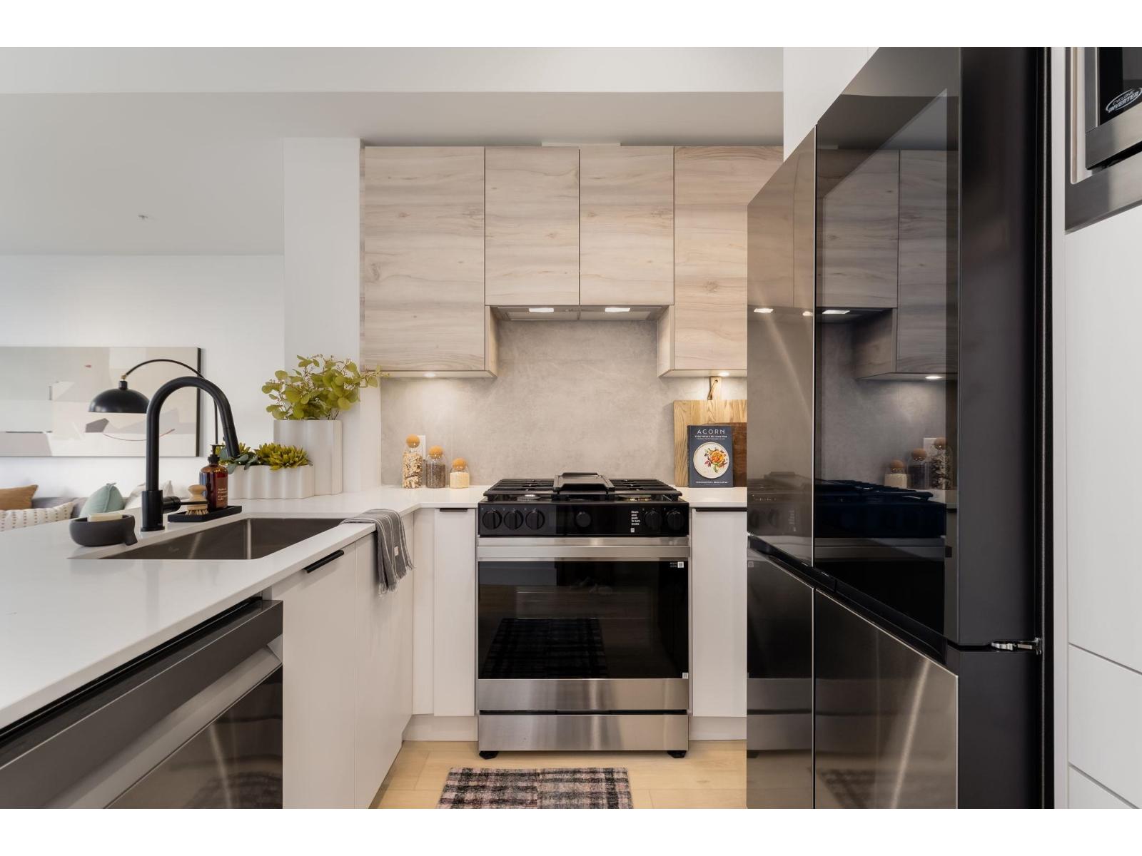 401 30494 CARDINAL AVENUE, Abbotsford, British Columbia