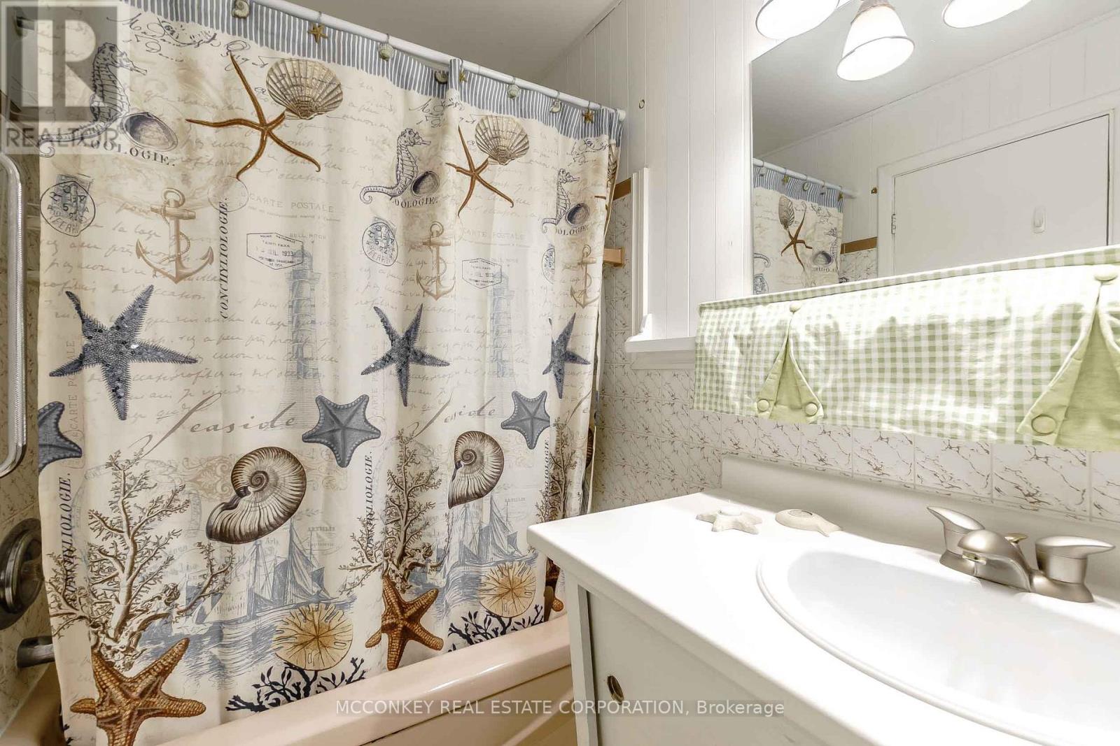 244 Sherin Avenue, Peterborough (Ashburnham Ward 4), Ontario  K9J 1B6 - Photo 36 - X12766392