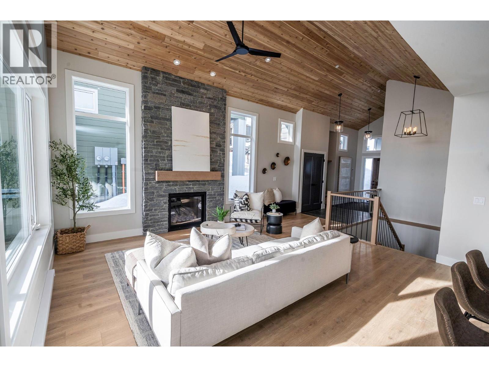 215a Grizzly Ridge Trail, Big White, British Columbia  V1P 1P4 - Photo 7 - 10375097