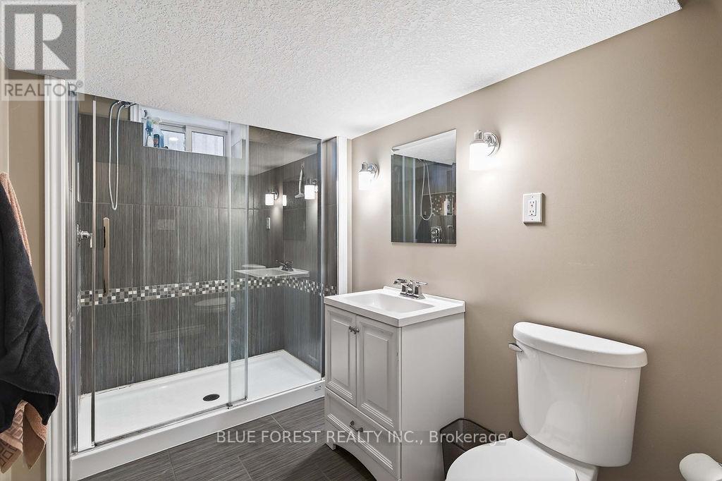 805 Deveron Crescent, London South (South J), Ontario  N5Z 5B4 - Photo 29 - X12766364