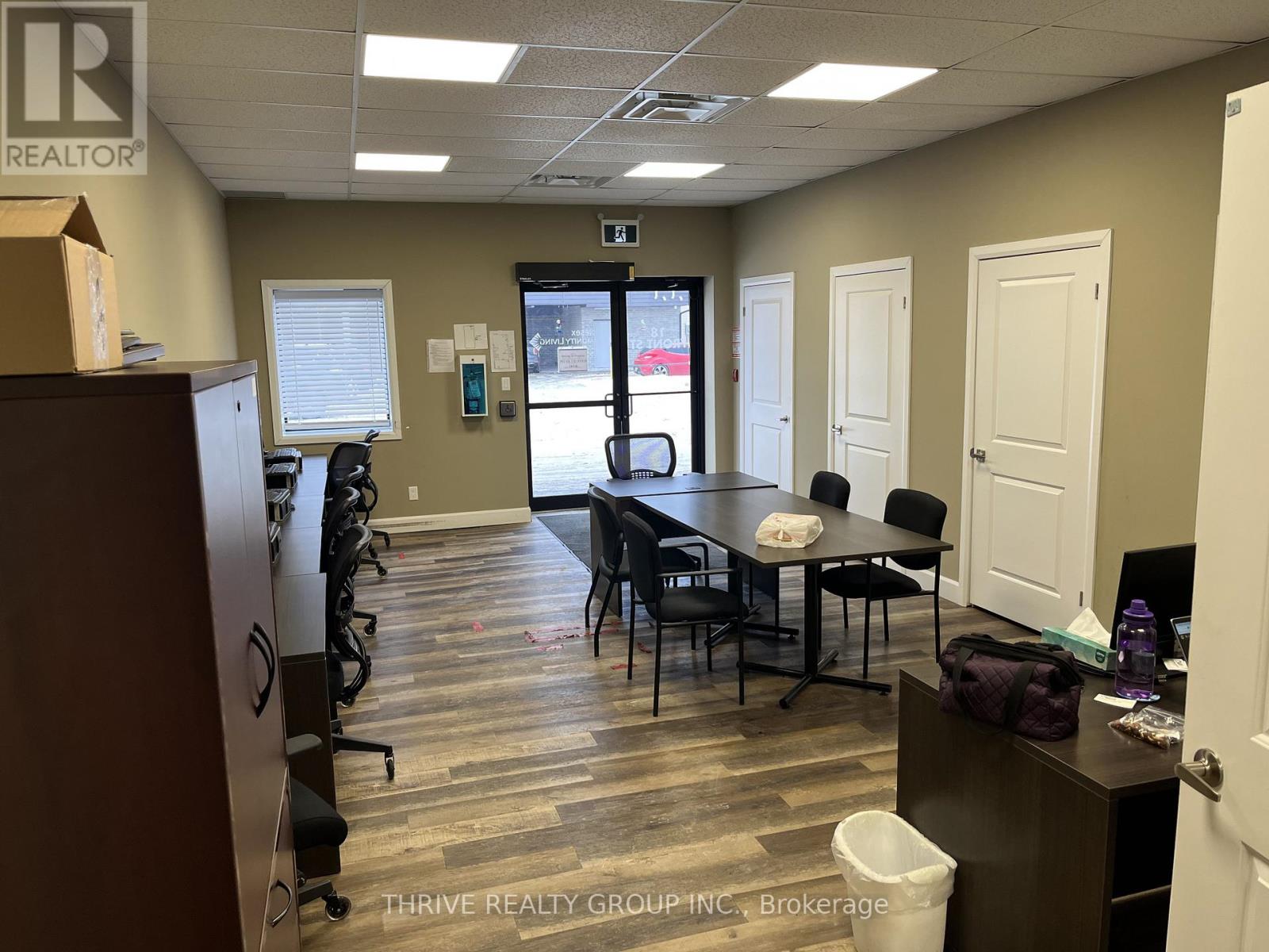 18 Front Street W, Strathroy-Caradoc (Nw), Ontario  N7G 1X4 - Photo 9 - X12766482