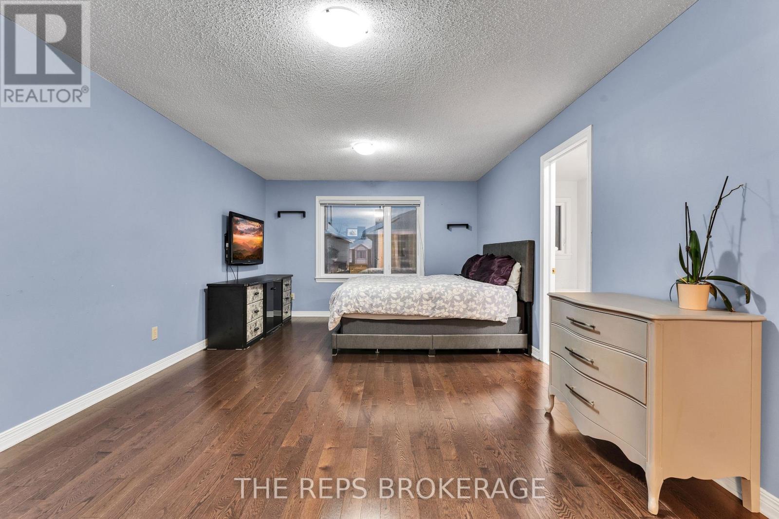 64 Hunterswood Crescent, Ottawa, Ontario  K1G 5V9 - Photo 32 - X12766466