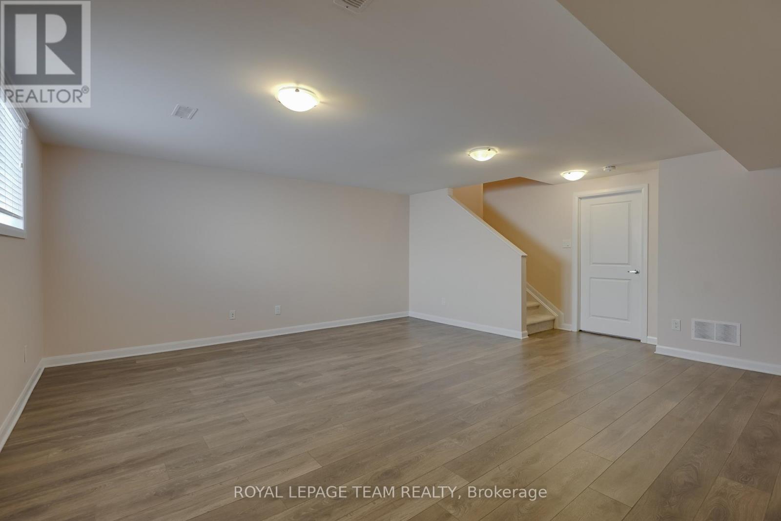 1021 Speedvale Court, Ottawa, Ontario  K2T 0P4 - Photo 46 - X12766494