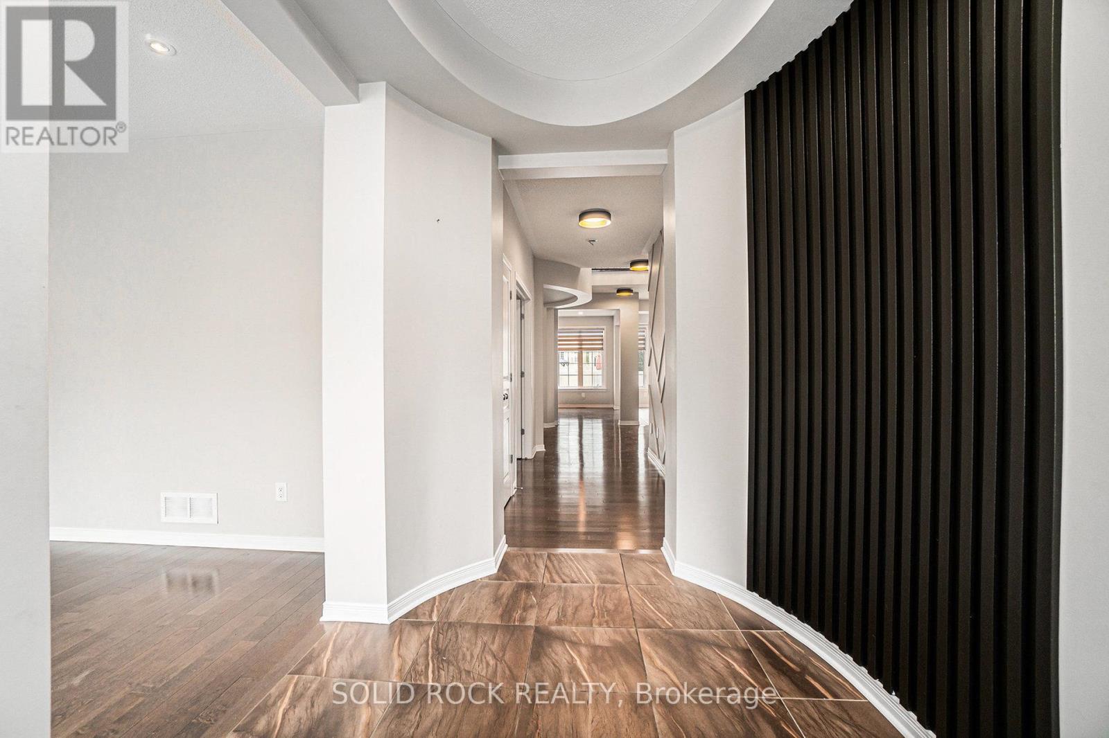 173 Culloden Crescent, Ottawa, Ontario  K2J 5Z9 - Photo 2 - X12766534