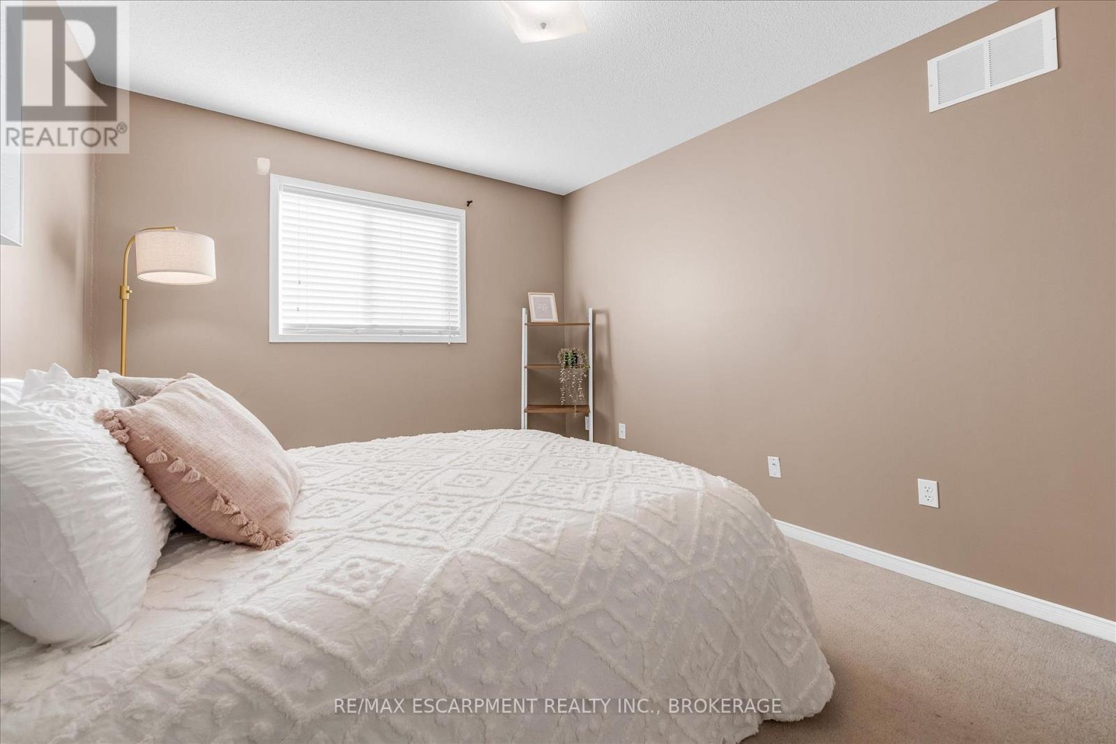 40 - 800 Paramount Drive, Hamilton, Ontario  L8J 3V8 - Photo 27 - X12766490