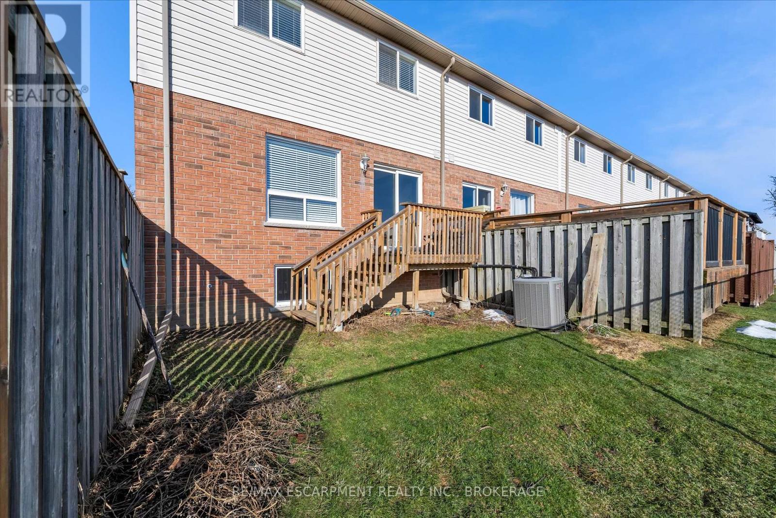 40 - 800 Paramount Drive, Hamilton, Ontario  L8J 3V8 - Photo 37 - X12766490