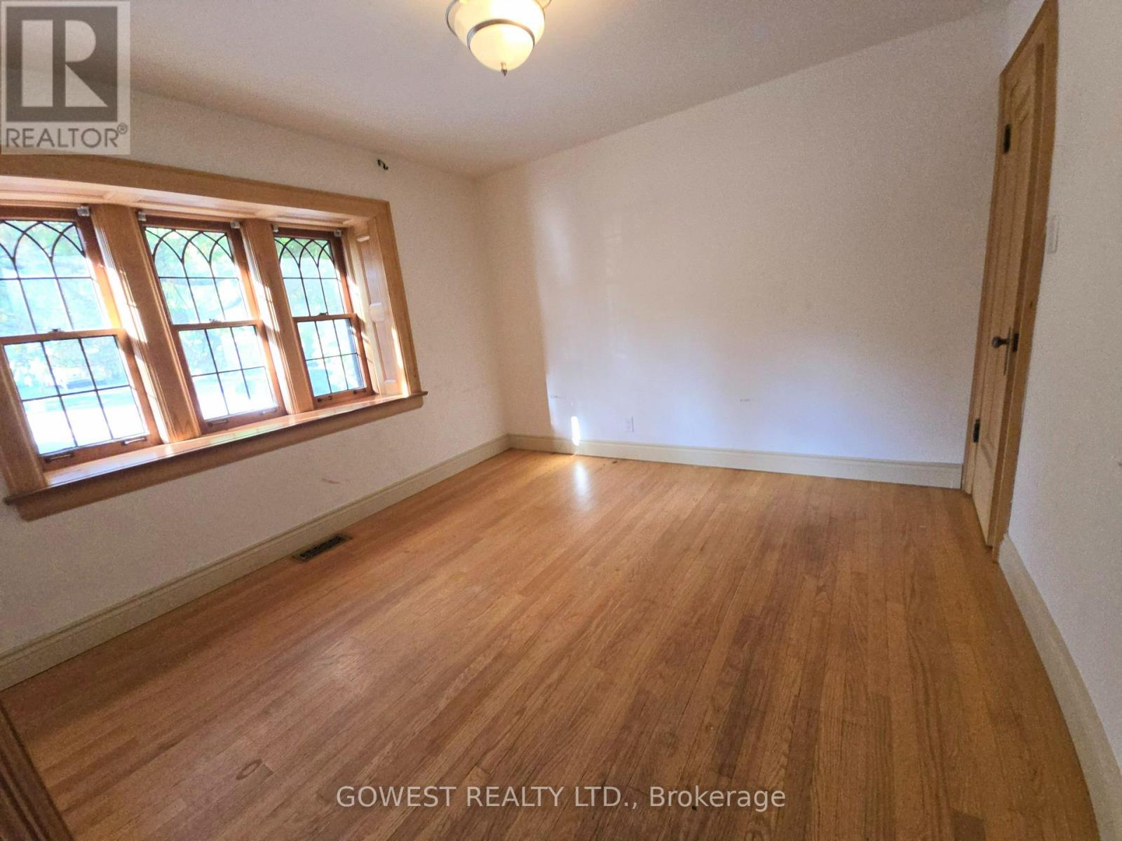 62 Pinewood Trail, Mississauga, Ontario  L5G 2L1 - Photo 25 - W12535064