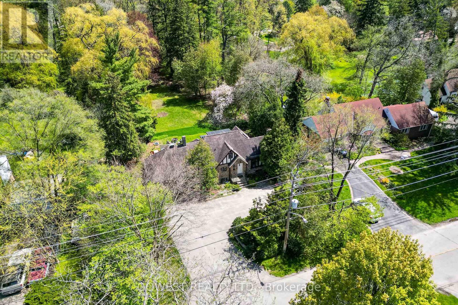 62 Pinewood Trail, Mississauga, Ontario  L5G 2L1 - Photo 37 - W12535064