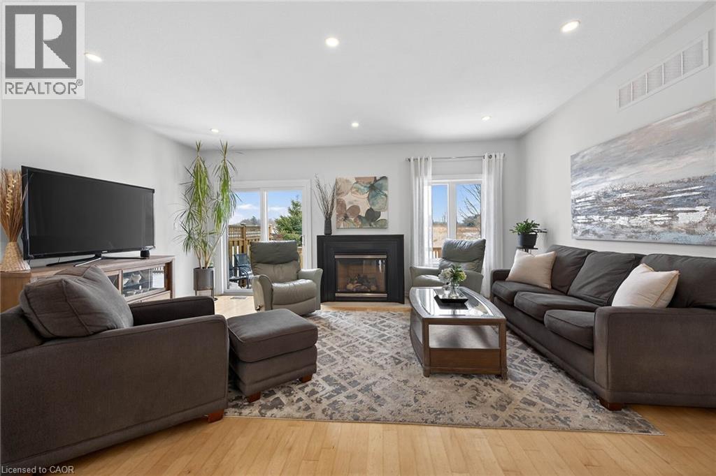 5 Georgian Trail, Glanbrook, Ontario  L9B 2X8 - Photo 13 - 40803594