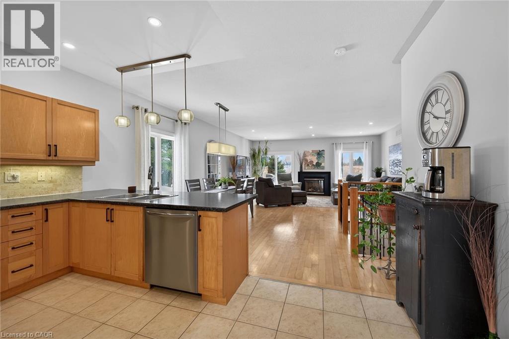 5 Georgian Trail, Glanbrook, Ontario  L9B 2X8 - Photo 6 - 40803594