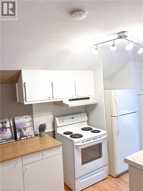 62 Jardine Street Unit# B, Cambridge, Ontario  N3C 1R1 - Photo 3 - 40803001