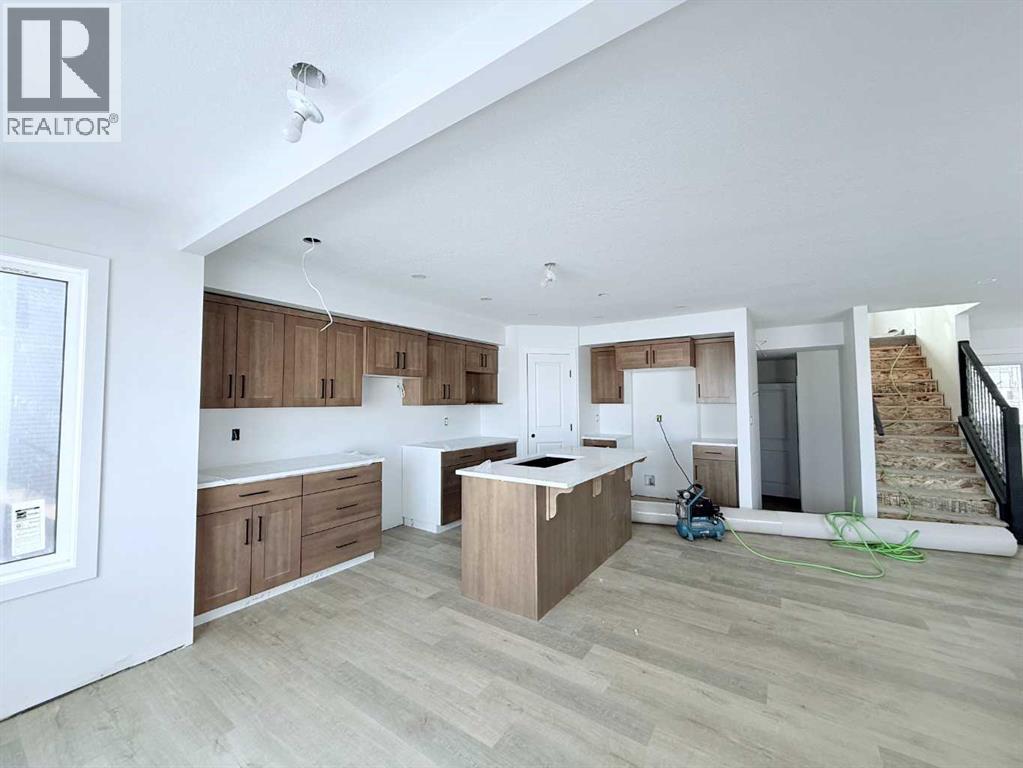 7121 85 Street, Grande Prairie, Alberta  T8X 0N8 - Photo 4 - A2278189