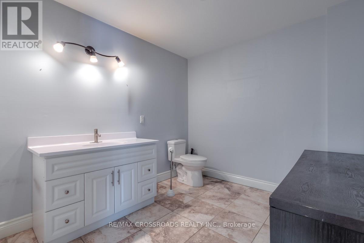 1936 Avenue Road, Toronto, Ontario  M5M 4A1 - Photo 13 - C12766332