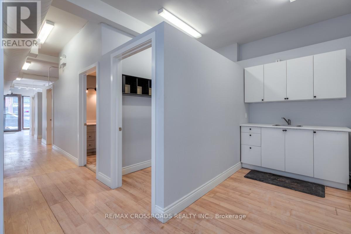 1936 Avenue Road, Toronto, Ontario  M5M 4A1 - Photo 15 - C12766332