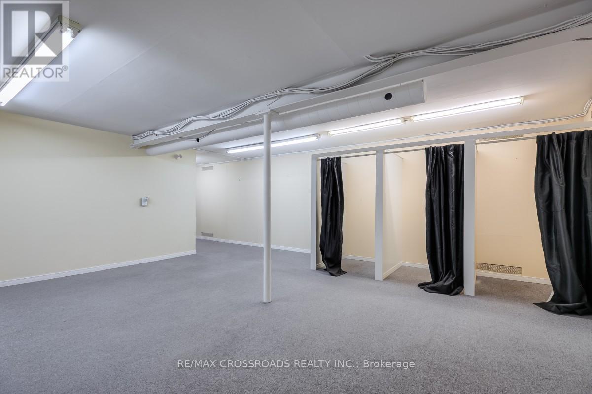 1936 Avenue Road, Toronto, Ontario  M5M 4A1 - Photo 19 - C12766332