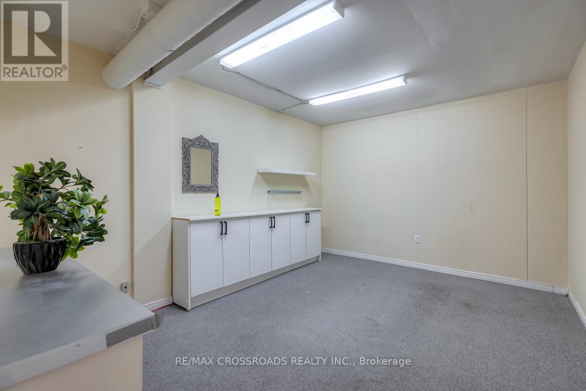 1936 Avenue Road, Toronto, Ontario  M5M 4A1 - Photo 23 - C12766332