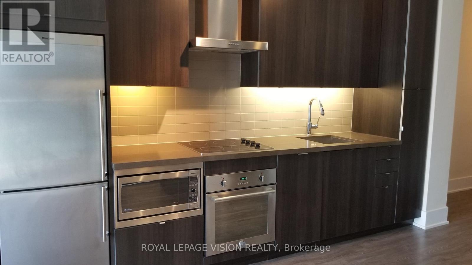 1301 - 300 FRONT STREET, Toronto, Ontario