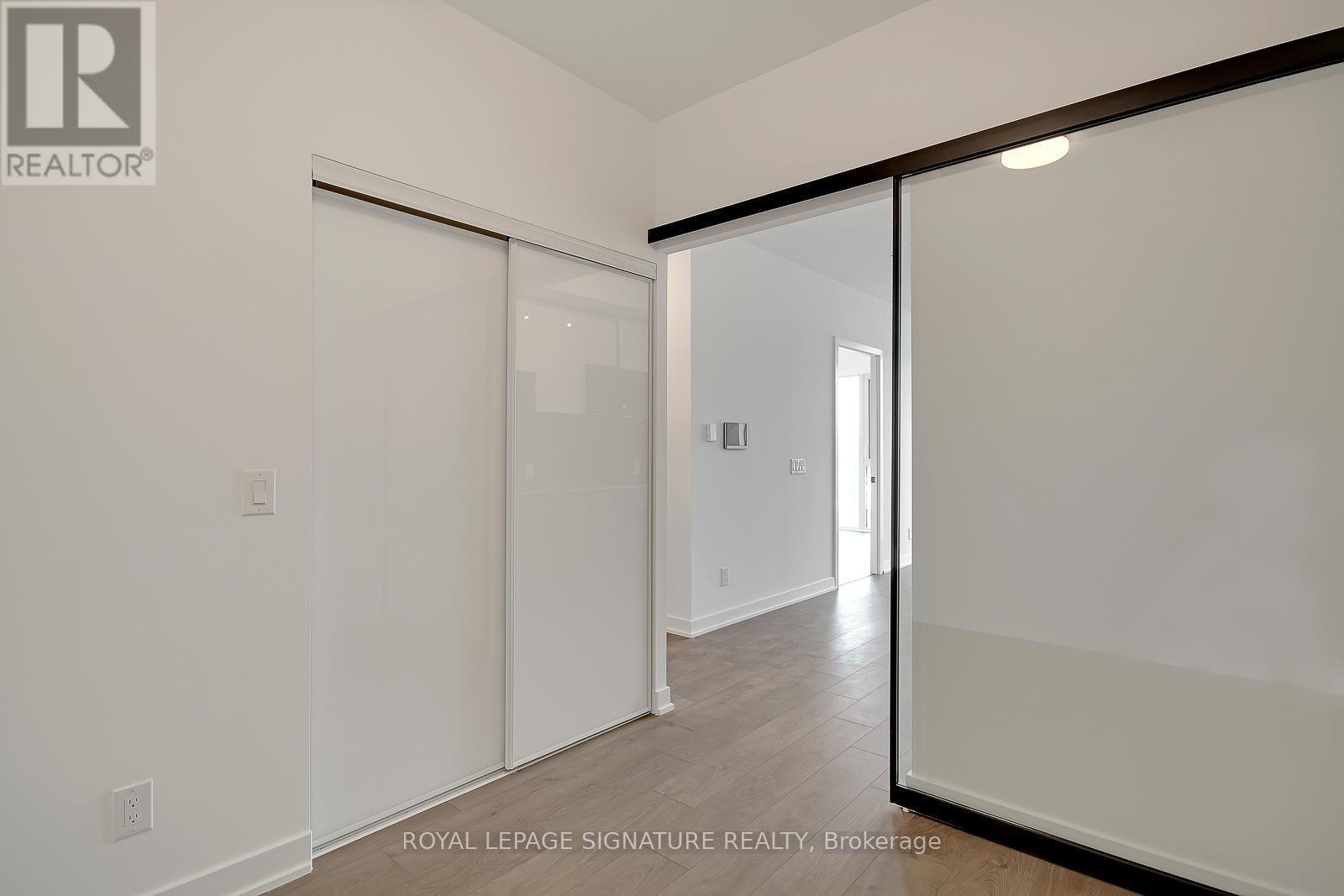 405 - 5 Defries Street, Toronto, Ontario  M5A 3R4 - Photo 8 - C12766380