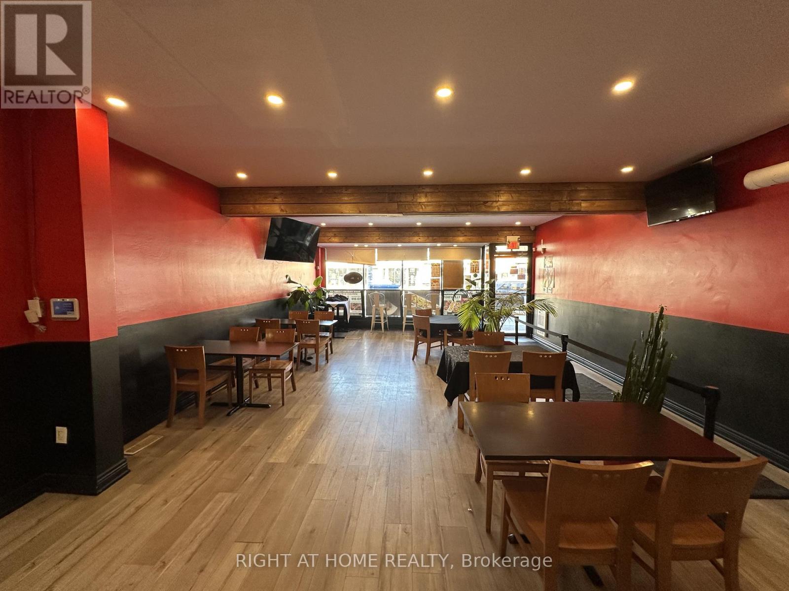 Main - 1653 Eglinton Avenue W, Toronto, Ontario  M6E 2H1 - Photo 2 - C12766512