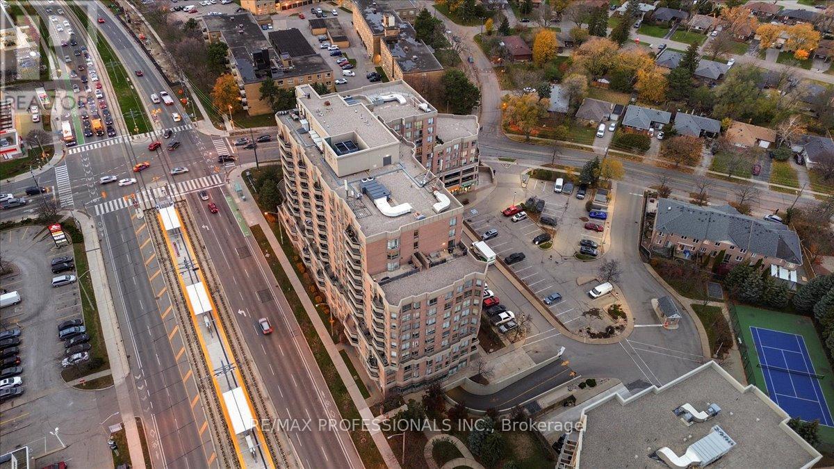 912 - 1700 Eglinton Avenue E, Toronto, Ontario  M4A 2X4 - Photo 2 - C12766526