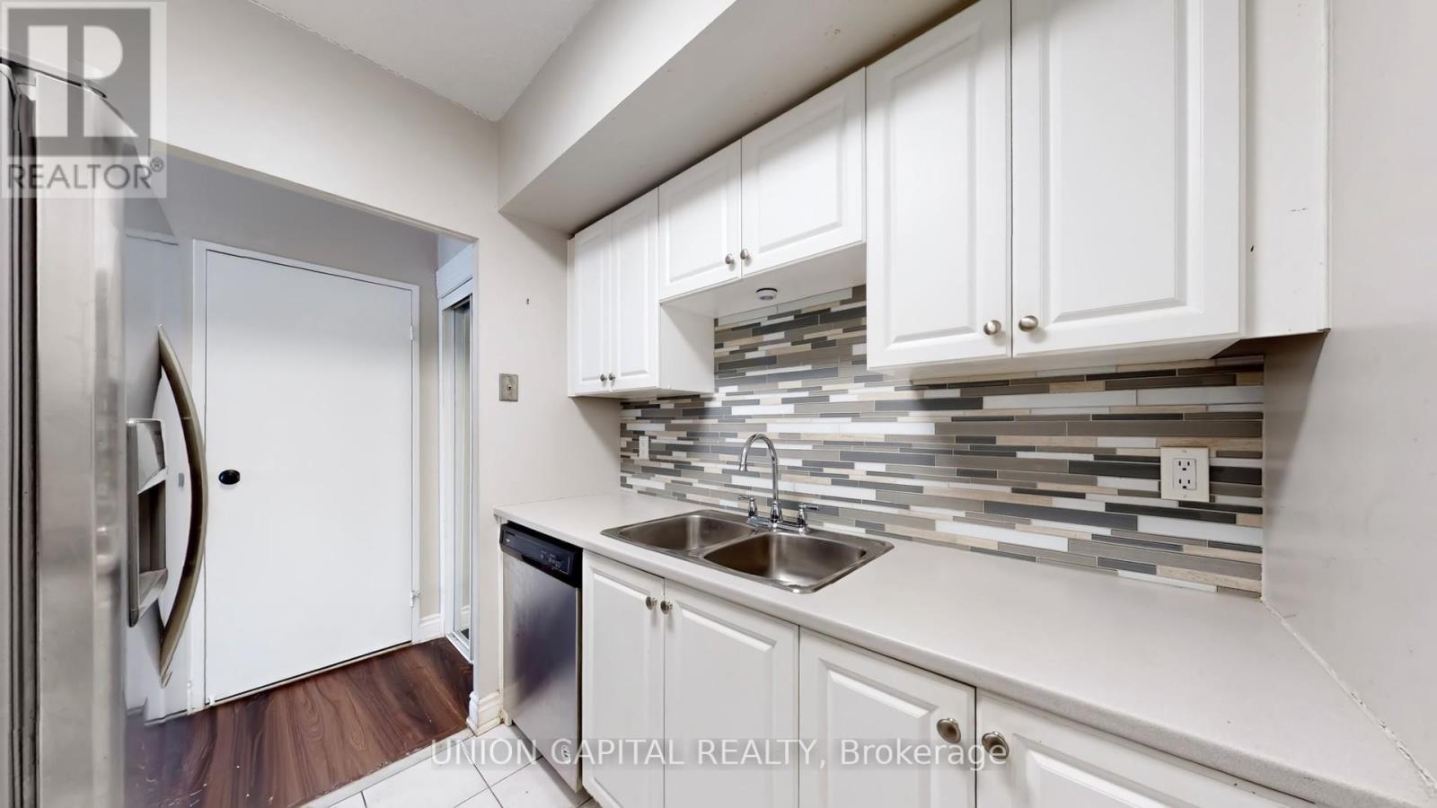 101 - 1530 Pickering Parkway, Pickering, Ontario  L1V 3V8 - Photo 8 - E12766508