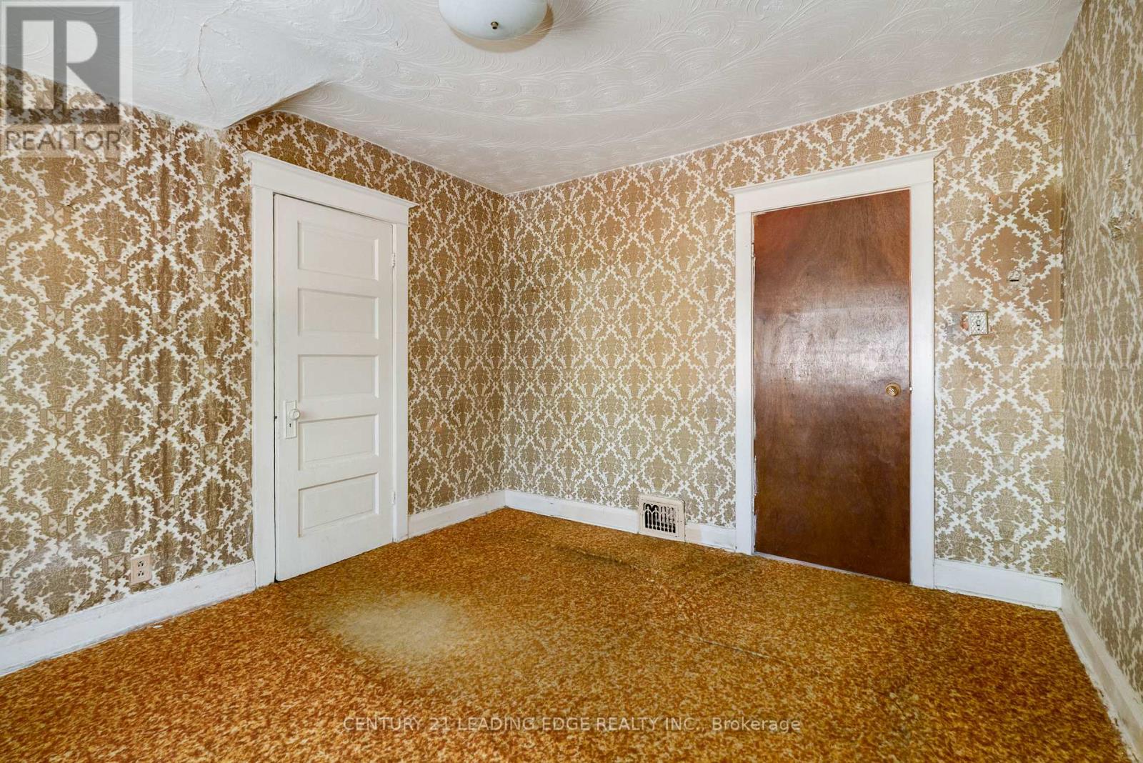 635 Coxwell Avenue, Toronto, Ontario  M4C 3B8 - Photo 25 - E12766510