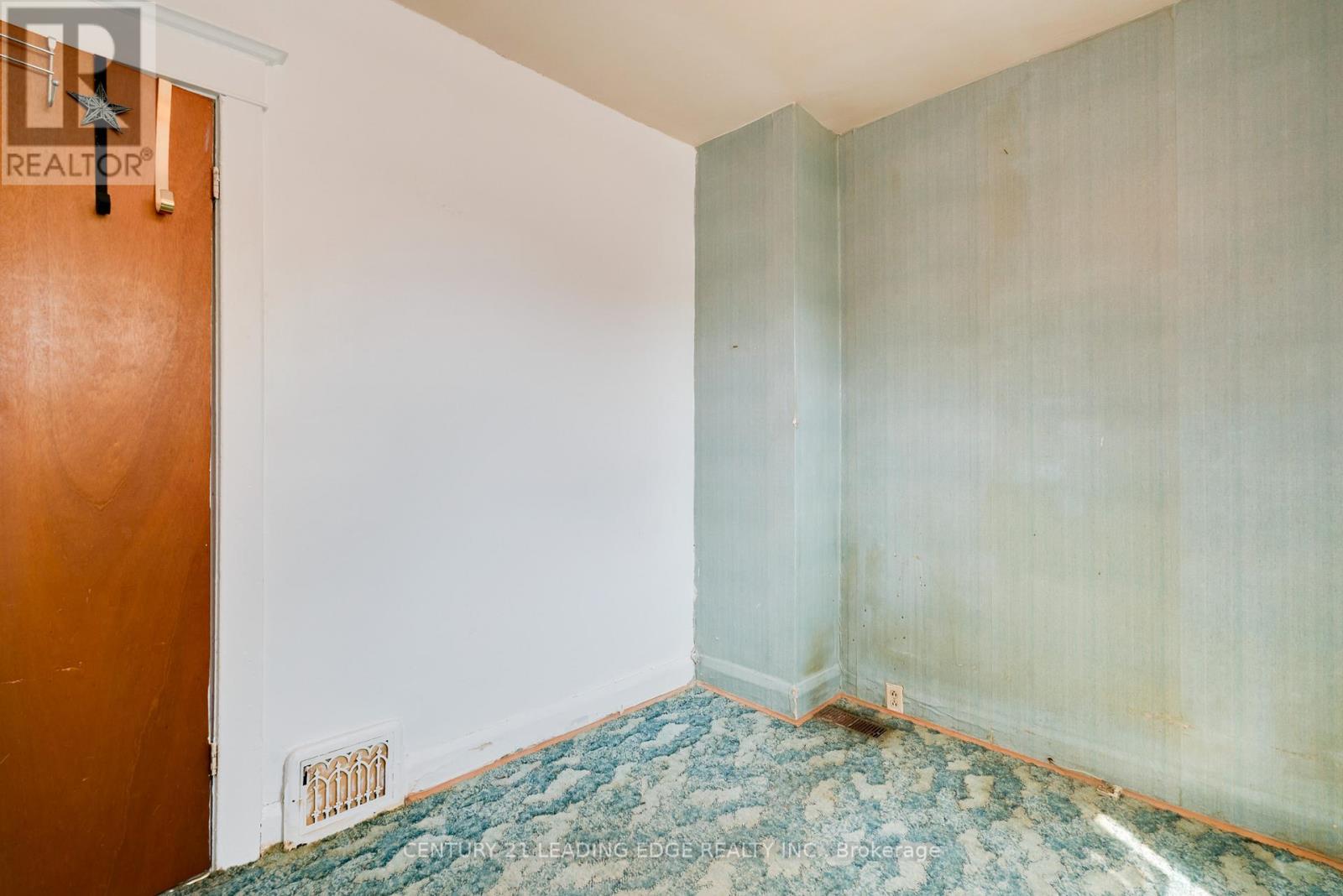 635 Coxwell Avenue, Toronto, Ontario  M4C 3B8 - Photo 33 - E12766510